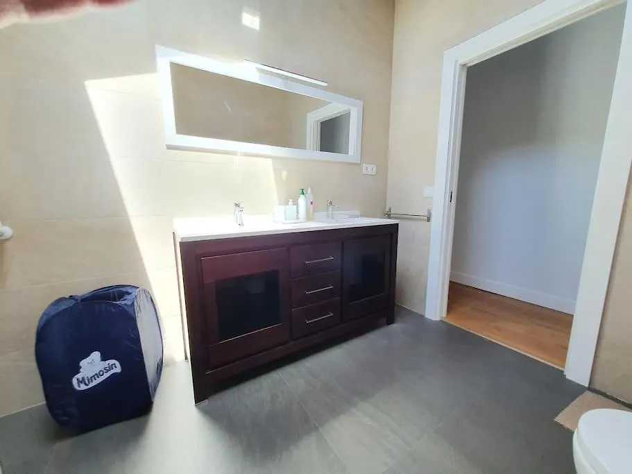 Villa Dreams And Friends On The Coast Of Bilbao. Getxo